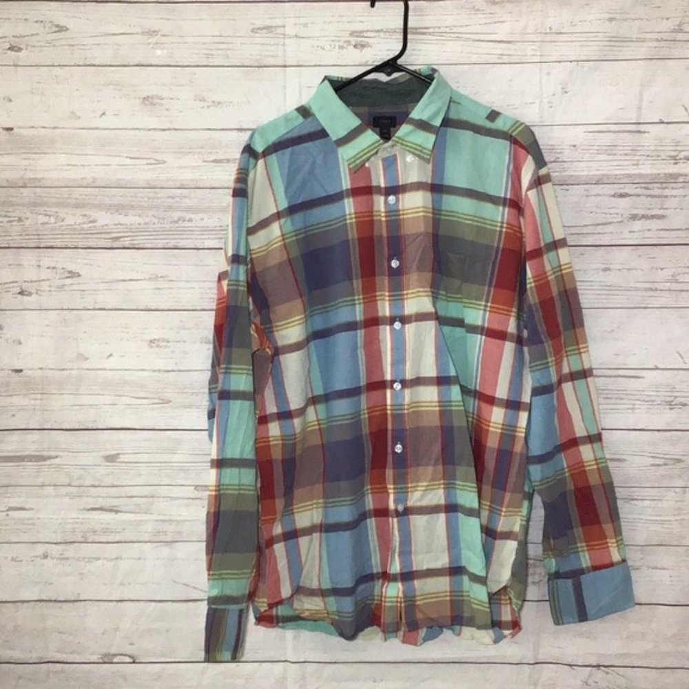 J Crew Men’s long sleeve button down shirt